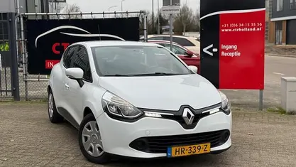 Wit Gebruikt 2015 Renault Clio IV Hatchback | € 4.699 (Eerlijke prijs)