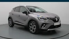 Grijs, metallic lak Gebruikt 2021 Renault Captur Intens SUV | € 21.990 (Eerlijke prijs)
