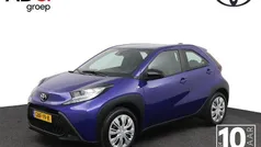 Gebruikt 2024 Toyota Aygo Play Hatchback | € 18.450 (Eerlijke prijs)