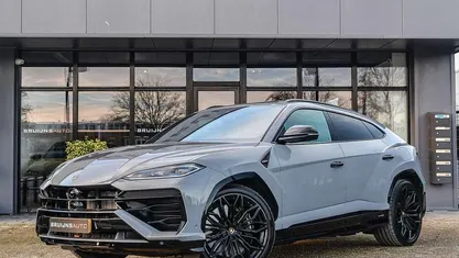 Gebruikt 2025 Lamborghini Urus SUV | € 384.950