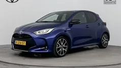 Blauw Gebruikt 2021 Toyota Yaris Hybrid Executive Hatchback | € 21.445 (Eerlijke prijs)