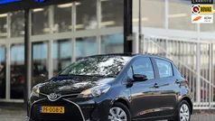 Gebruikt 2015 Toyota Yaris Hybrid Hatchback | € 9.545 (Eerlijke prijs)
