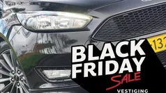 Zwart Gebruikt 2017 Ford Focus ST-Line Hatchback | € 10.925 (Eerlijke prijs)