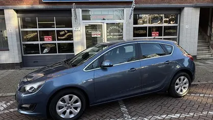 Occasion Opel Astra Edition 101 PK (74 kW) 2015 Hatchback