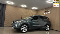 Groen Gebruikt 2017 Ford Kuga Titanium SUV | € 14.745 (Eerlijke prijs)