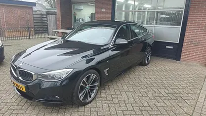 Occasion BMW 320 Executive 184 PK (135 kW) 2016 Zwart (metallic) Hatchback