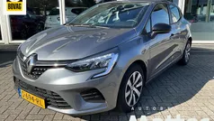 Gebruikt 2023 Renault Clio V Equilibre Hatchback | € 15.995 (Eerlijke prijs)