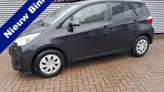Zwart Gebruikt 2012 Toyota Verso-S MPV | € 9.995 (Eerlijke prijs)