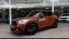 Bruin, metallic lak Gebruikt 2018 Mini One Countryman Chili SUV | € 20.950 (Eerlijke prijs)