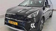 Zwart, metallic lak Gebruikt 2019 Kia Niro SUV | € 19.950 (Eerlijke prijs)