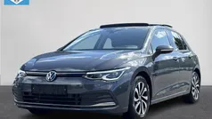 Grijs Gebruikt 2022 VW Golf VIII Active Hatchback | € 27.450 (Eerlijke prijs)