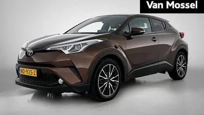 Bruin Gebruikt 2017 Toyota C-HR Edition SUV | € 15.440 (Eerlijke prijs)