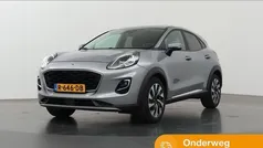 Grijs, metallic lak Gebruikt 2022 Ford Puma Titanium SUV | € 21.435 (Goede deal)