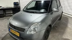 Grijs, metallic lak Gebruikt 2007 Suzuki Swift Hatchback | € 2.499 (Eerlijke prijs)