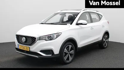 Wit Gebruikt 2020 MG ZS Luxury Sedan | € 13.995 (Eerlijke prijs)