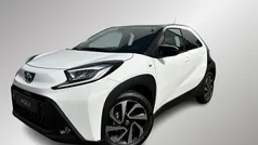 Gebruikt 2024 Toyota Aygo Pulse Hatchback | € 19.400 (Eerlijke prijs)