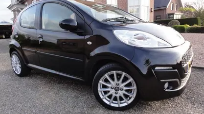 Occasion Peugeot 107 Active 68 PK (50 kW) 2012 Zwart Hatchback