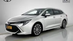 Grijs Gebruikt 2020 Toyota Corolla Executive Stationwagen | € 23.945 (Eerlijke prijs)