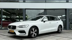Gebruikt 2021 Volvo V60 Momentum Stationwagen | € 19.850 (Goede deal)