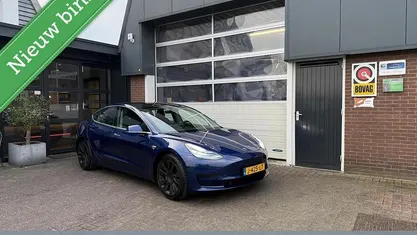 Occasion 2020 Tesla Model 3 Standard Range Sedan | € 19.950 (Eerlijke prijs)