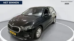 Zwart Gebruikt 2023 Skoda Fabia Ambition Hatchback | € 17.440 (Eerlijke prijs)