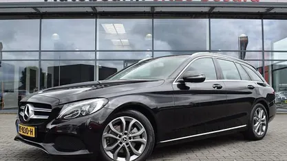 Zwart Occasion 2018 Mercedes C180 Business Stationwagen | € 17.777 (Goede deal)