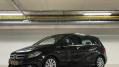 Zwart Gebruikt 2012 Mercedes B180 MPV | € 12.250 (Eerlijke prijs)