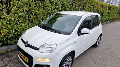 Occasion Fiat Panda Lounge 69 PK (50 kW) 2020 Wit (metallic) Hatchback