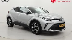 Gebruikt 2022 Toyota C-HR Style SUV | € 26.999 (Eerlijke prijs)