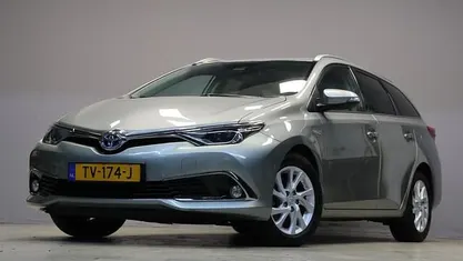 Gebruikt 2018 Toyota Auris Executive Hatchback | € 16.495 (Eerlijke prijs)