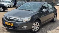 Grijs Gebruikt 2012 Opel Astra Cosmo Hatchback | € 2.999 (Super prijs)