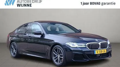 Zwart (metallic) Occasion 2021 BMW 530 Executive Sedan | € 39.950 (Eerlijke prijs)