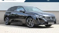 Zwart, metallic lak Gebruikt 2023 Peugeot 308 Allure Hatchback | € 29.400 (Super prijs)