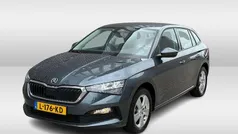 Grijs Gebruikt 2021 Skoda Scala Ambition Hatchback | € 18.250 (Eerlijke prijs)
