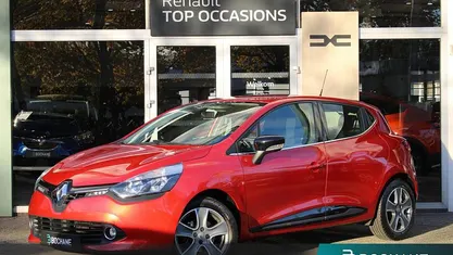 Gebruikt 2016 Renault Clio IV Dynamique Hatchback | € 9.145 (Eerlijke prijs)