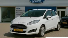 Wit Gebruikt 2016 Ford Fiesta Titanium Hatchback | € 10.395 (Eerlijke prijs)