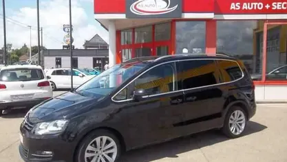 Zwart Gebruikt 2016 VW Sharan Highline MPV | € 21.990 (Eerlijke prijs)