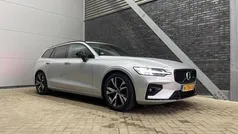 Grijs Gebruikt 2021 Volvo V60 R-Design Stationwagen | € 25.800 (Eerlijke prijs)