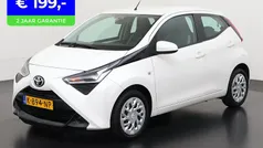 Gebruikt 2021 Toyota Aygo X-play Hatchback | € 16.295 (Eerlijke prijs)