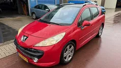 Rood Gebruikt 2009 Peugeot 207 Stationwagen | € 2.950 (Eerlijke prijs)