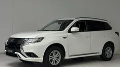 Gebruikt 2020 Mitsubishi Outlander SUV | € 22.300 (Eerlijke prijs)