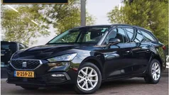 Zwart Gebruikt 2023 Seat Leon Reference Stationwagen | € 20.900 (Eerlijke prijs)