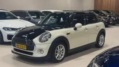 Gebruikt 2015 Mini Cooper Business Hatchback | € 11.450 (Eerlijke prijs)