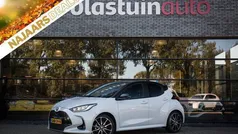Wit Gebruikt 2024 Toyota Yaris Sport Hatchback | € 28.950 (Eerlijke prijs)