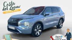 Gebruikt 2025 Mitsubishi Outlander P-HEV Instyle SUV | € 60.740 (Eerlijke prijs)