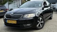 Zwart Gebruikt 2016 Skoda Octavia GreenLine Stationwagen | € 7.950 (Goede deal)