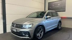 Grijs Gebruikt 2020 VW Tiguan R-line SUV | € 30.950 (Super prijs)