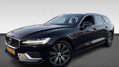 Zwart Occasion 2020 Volvo V60 Business Edition Stationwagen | € 24.930 (Super prijs)