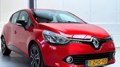 Rood Gebruikt 2015 Renault Clio IV Dynamique Hatchback | € 7.250 (Eerlijke prijs)