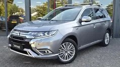 Gebruikt 2020 Mitsubishi Outlander Intense+ SUV | € 26.950 (Eerlijke prijs)